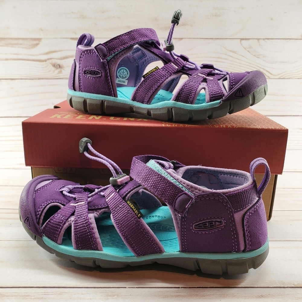 KEEN Youth Size 2 Purple Seacamp II CNX Majesty Tibetan Stone‎ Sandals 1020701